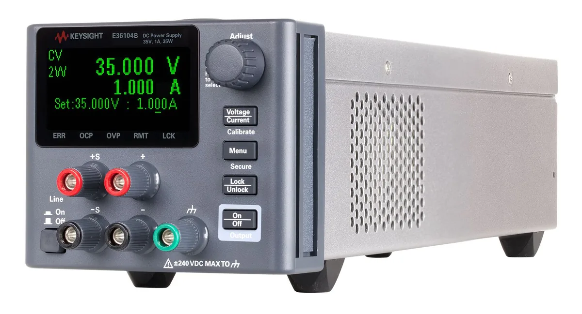 Источник питания постоянного тока Keysight E36104B