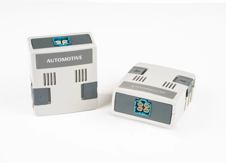 Пара адаптеров AEM AD-4P-Auto-E6S204