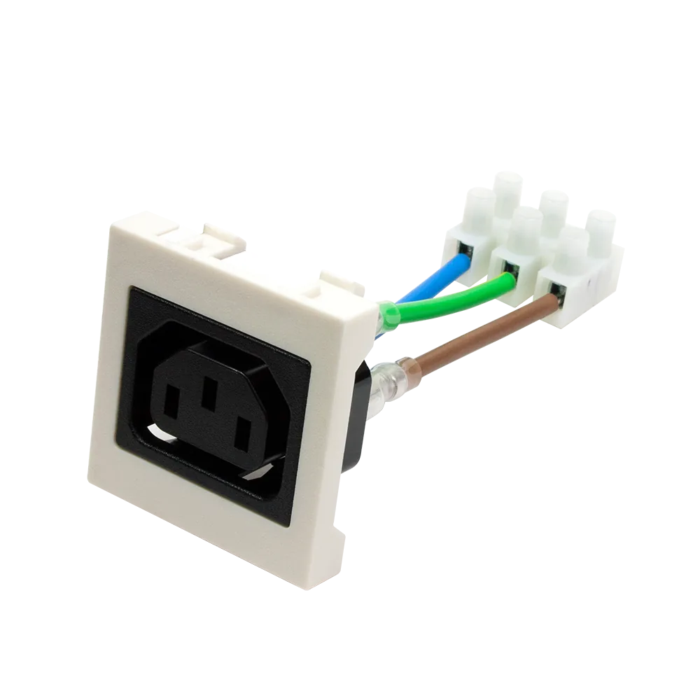 Гнездо LANMASTER IEC 60320 C13, 10 A, 250V, формата Mosaic, 45x45 мм