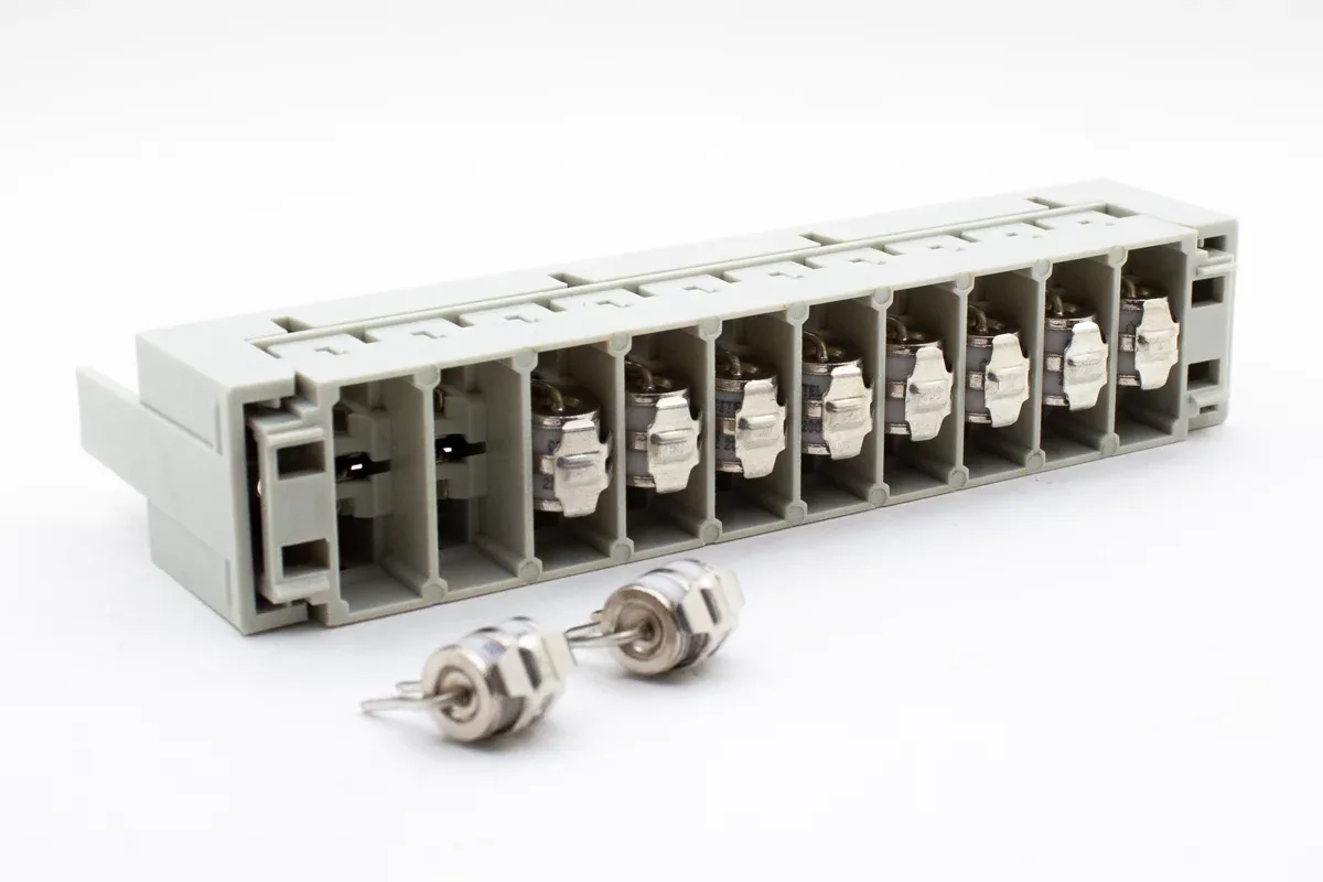 Устройство защиты от импульсных перенапряжений Citel LSA10G-230 (581510), магазин защиты LSA+ на 10 линий