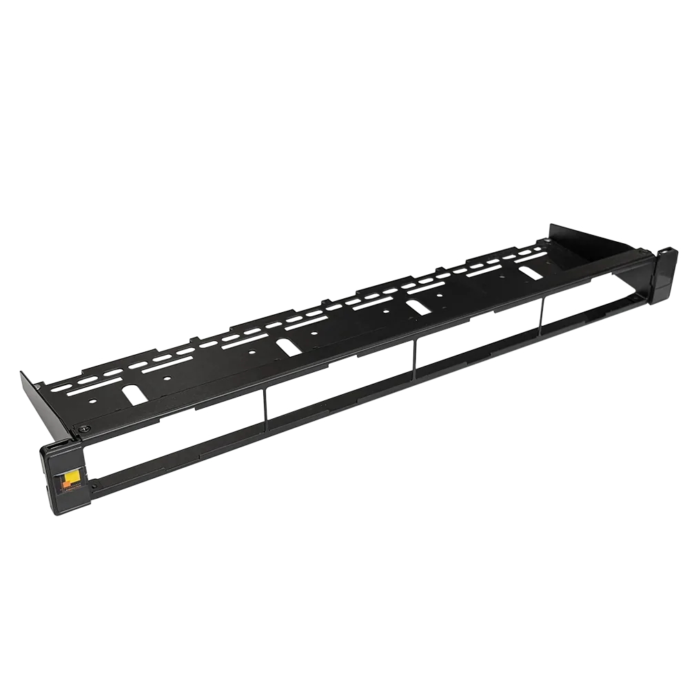 Патч-панель LANMASTER 19" на 4 вставки