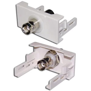 Вставка LANMASTER Mosaic 22.5x45 с BNC-адаптером BC-009 белая